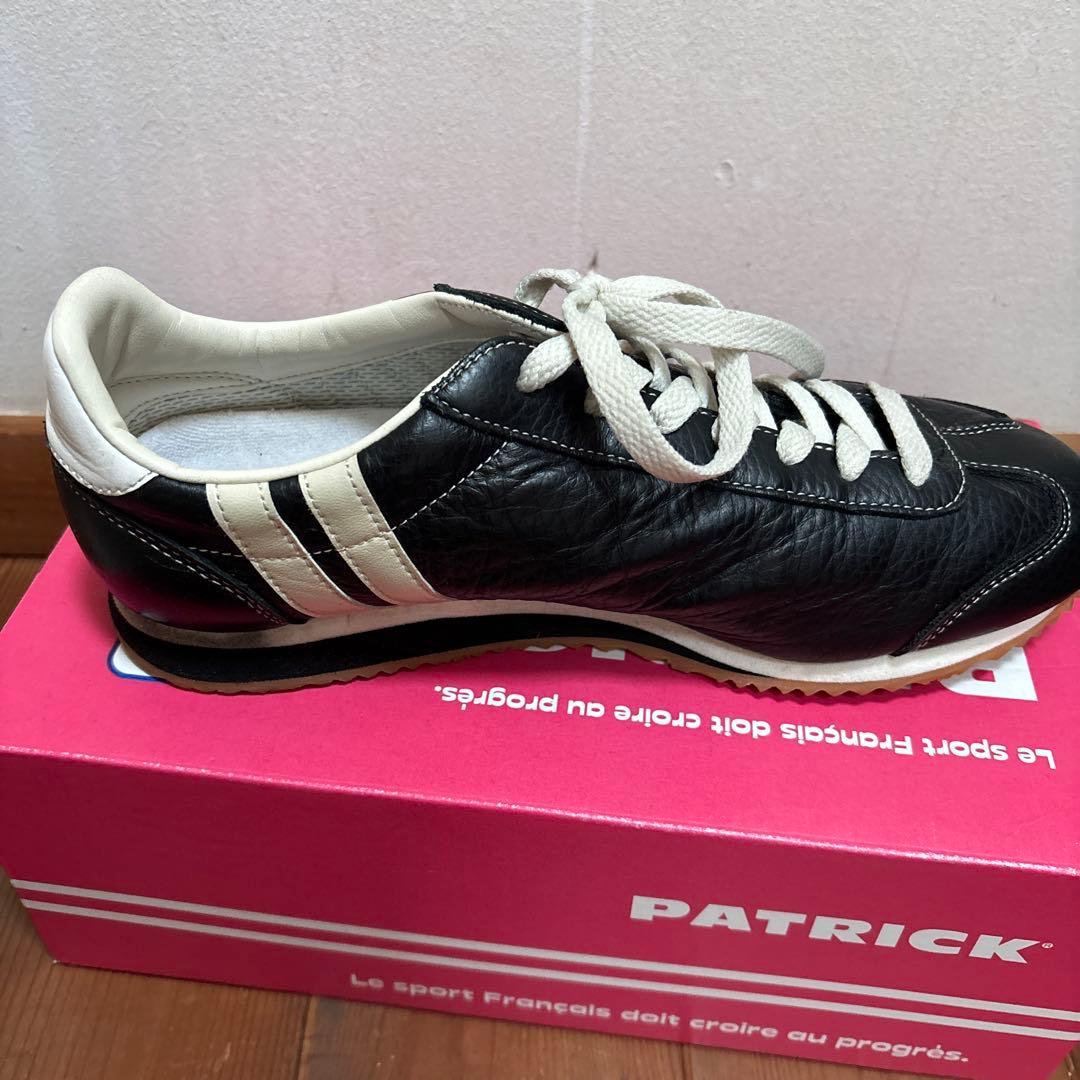 PATRICK 本革ブラック スニーカー39 男女兼用　新品靴紐付き　週末値下げ