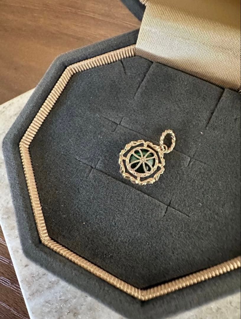 【新品未使用】Agete アガット10K マラカイトチャーム