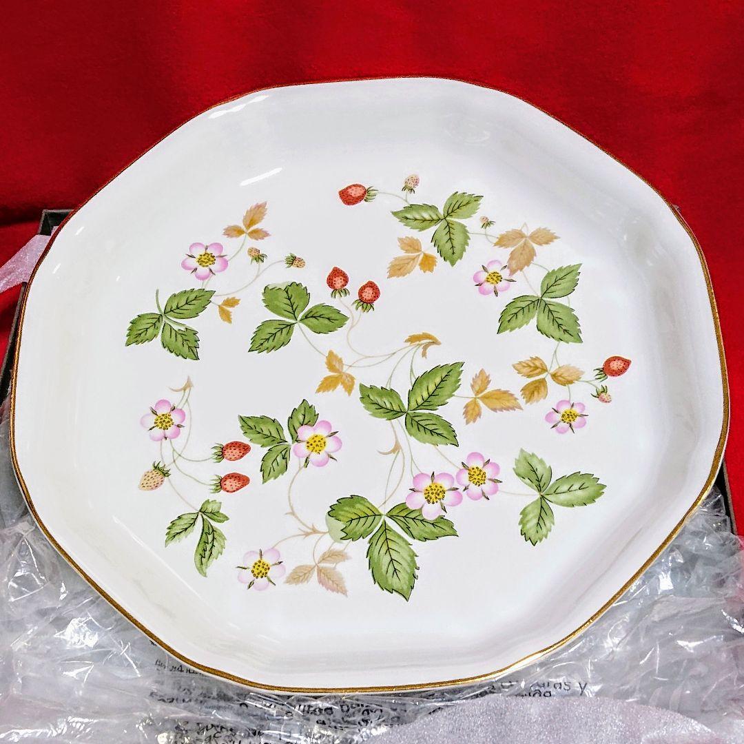 ウェッジウッド ジャスパー クリムゾン ワインレッド 花器・トレイ 他 全4点