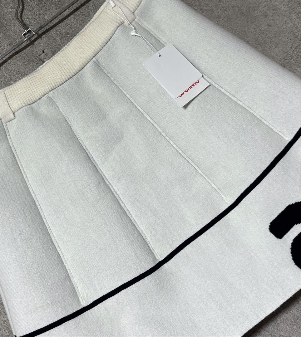 ARCHIVIO アルチビオ 裾ロゴ プリーツ風 ニットスカート ホワイト 36