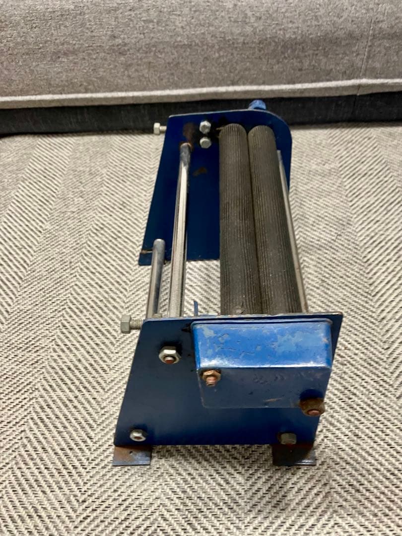 【丸洗い可】手回しタケノコ皮むき機