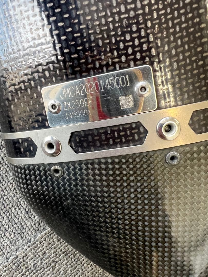 ZX-25R マフラー　zx-25r マフラーZX-4R SE マフラー