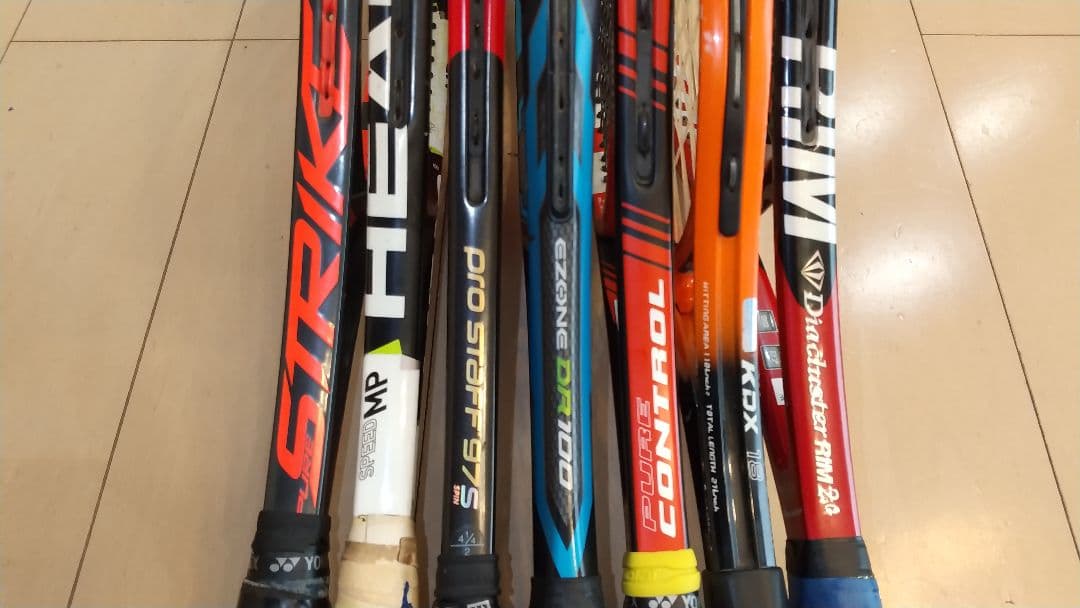 【まとめ売り】各種メーカーテニスラケット7本