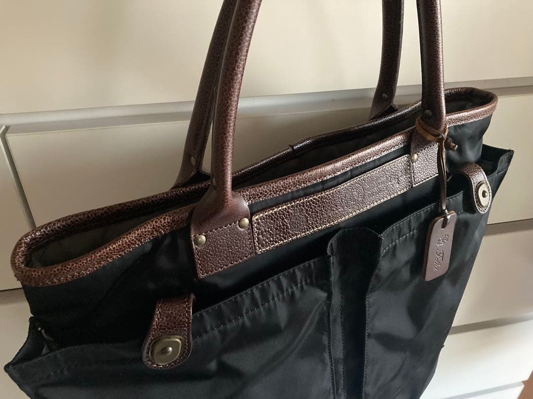 フェリージ　トートバッグ 黒　袋付き