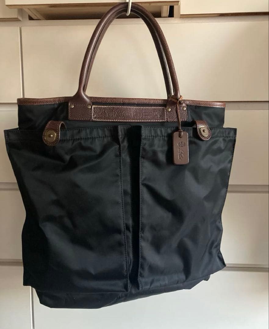 フェリージ　トートバッグ 黒　袋付き