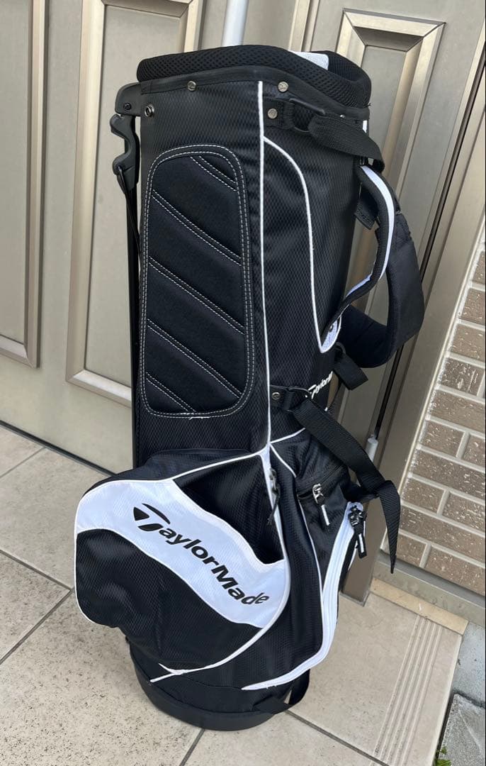 テーラーメイド　キャディバッグ　スタンド型　フードカバーあり