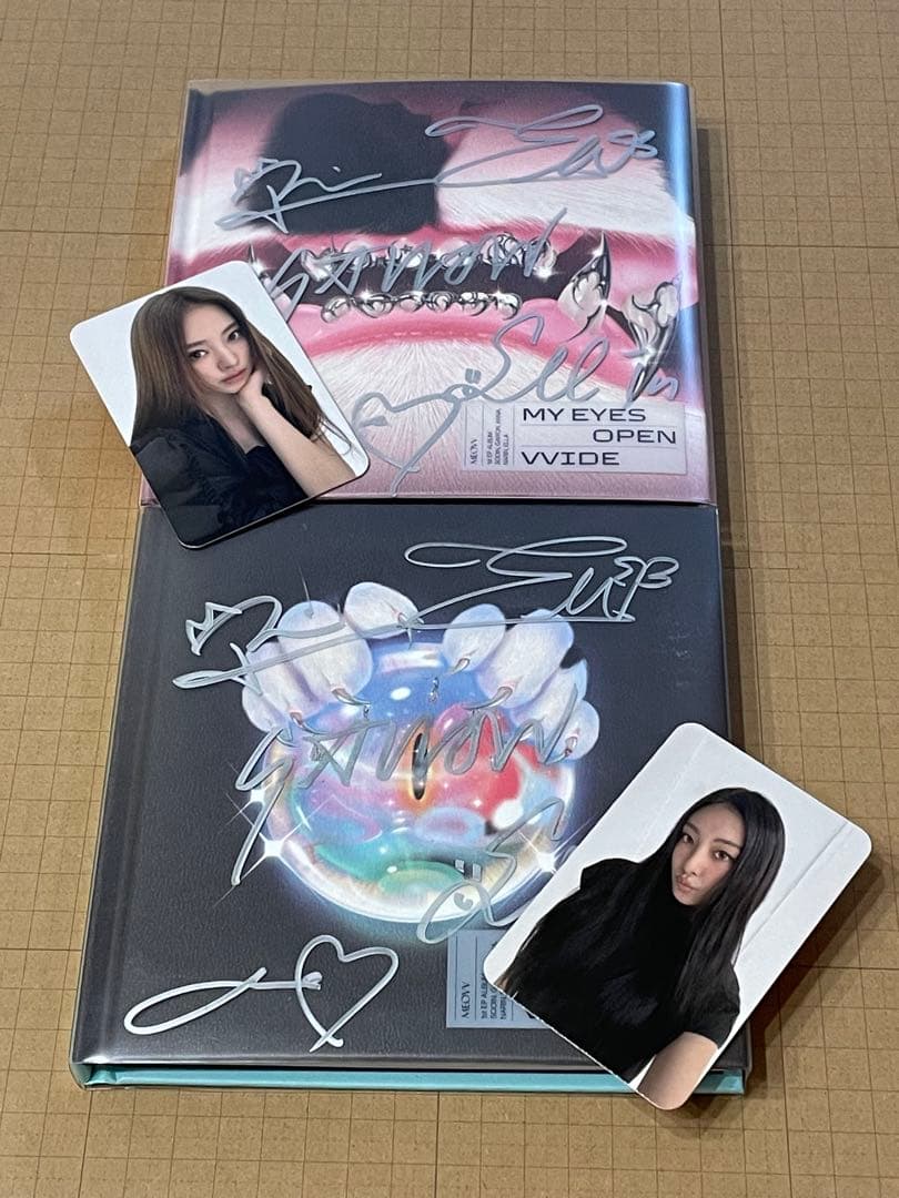 MEOVV 1st メンバー全員直筆サイン入りアルバム 2ver.セット