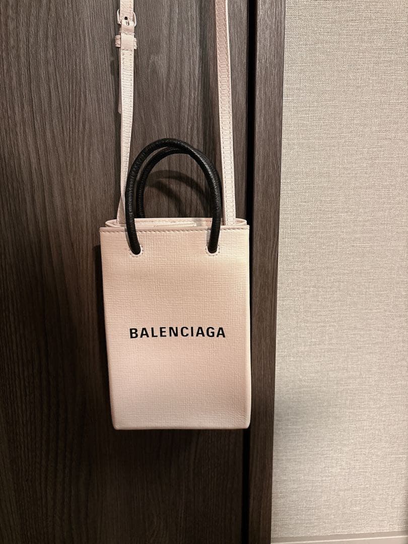 BALENCIAGA ピンク ショルダーバッグ