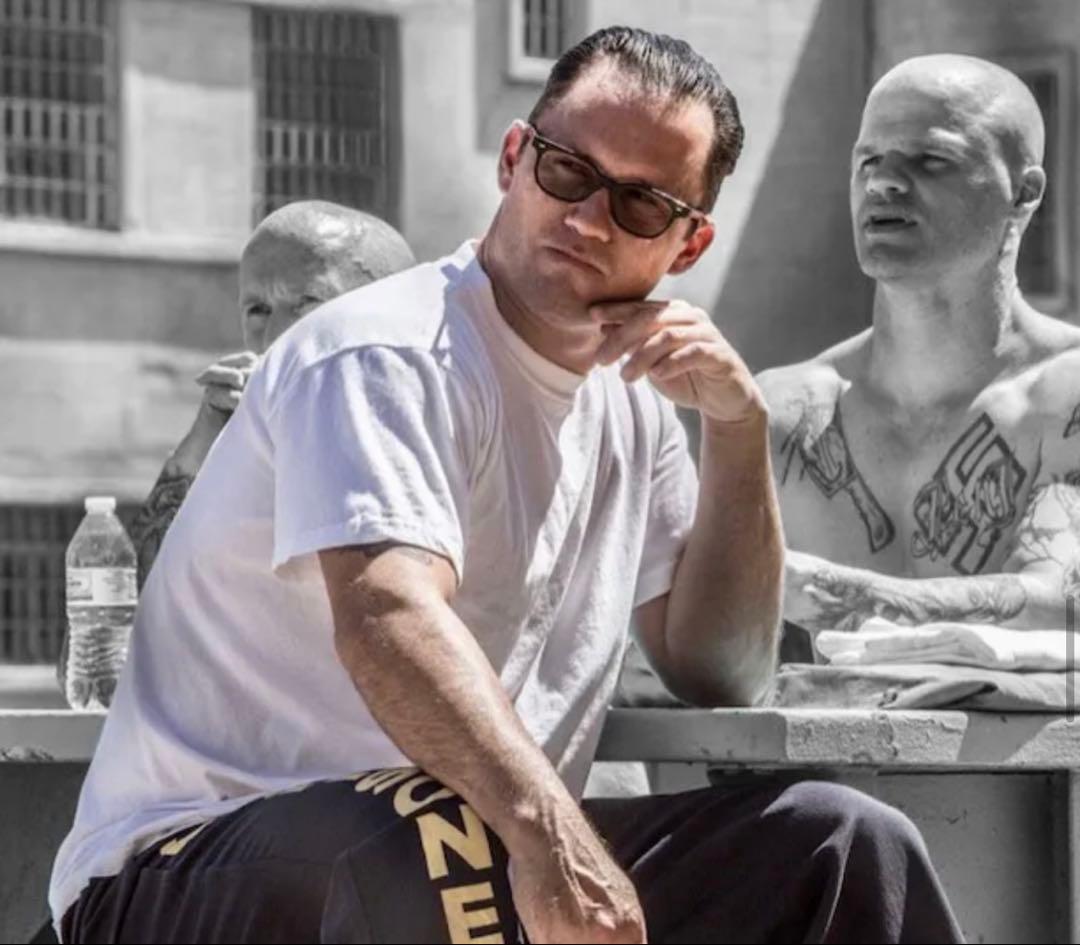 クリスオプティカル プリズナー 48×19