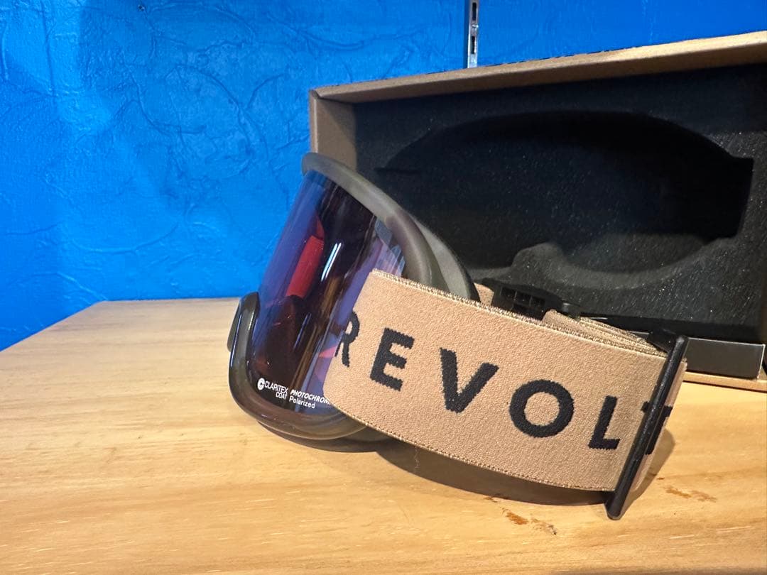 REVOLT ゴーグル ブラウンレンズ ベージュストラップ