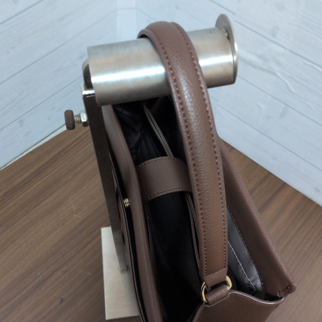 アニエスベー 2way レザーショルダーバッグ　ブラウン　チャーム ポーチ付