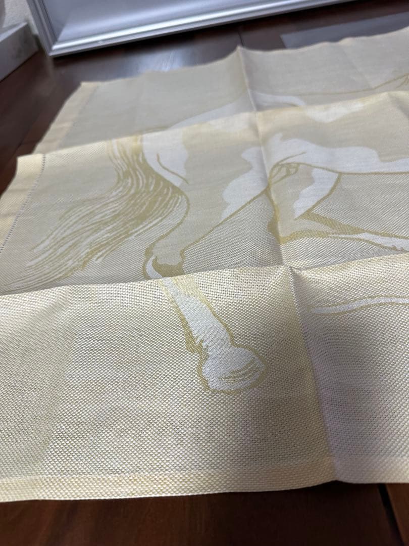 エルメス　馬柄　ホース　テーブルクロス　リネン　麻　ライトイエロー　黄色　未使用