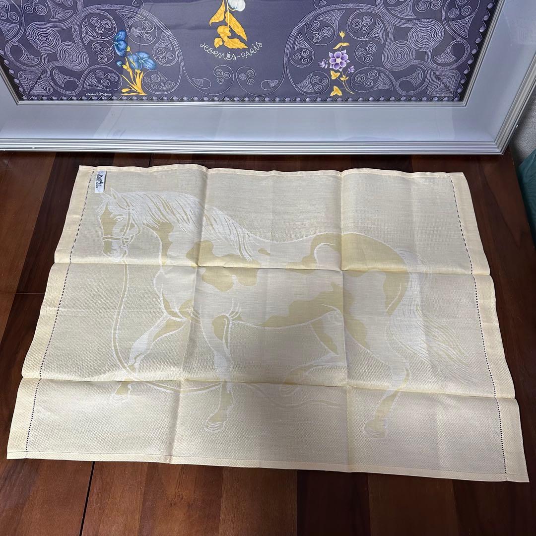 エルメス　馬柄　ホース　テーブルクロス　リネン　麻　ライトイエロー　黄色　未使用