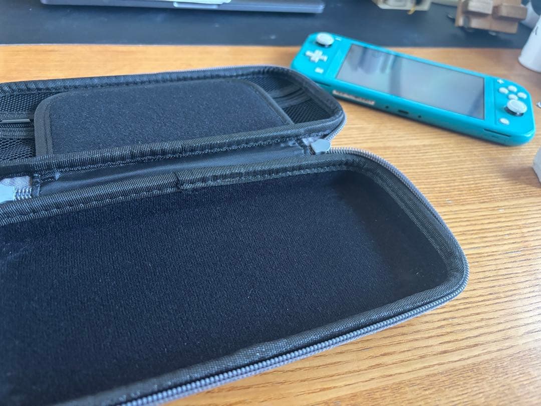 Nintendo Switch Lite 美品 箱 ケース 液晶フィルム付き