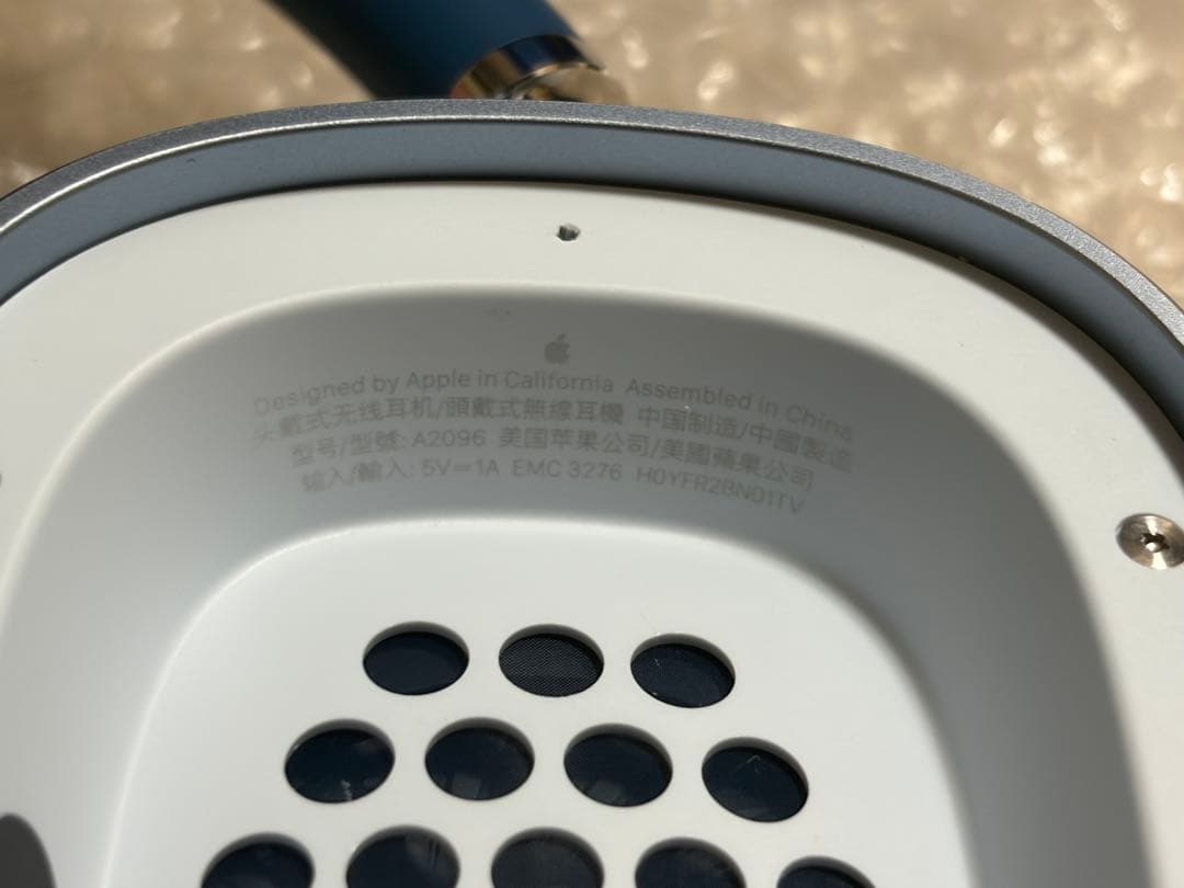 中古　AirPods Max A2096 ブルー　Lightning