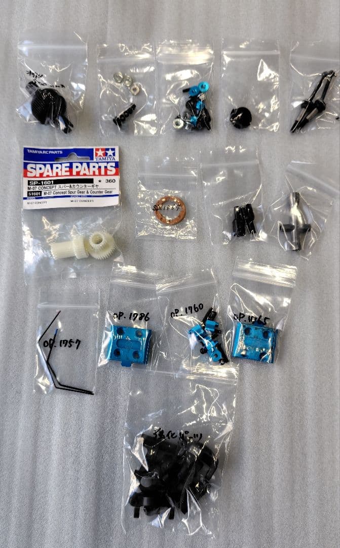 ホビーラジコン 1/10RC M-07 CONCEPT