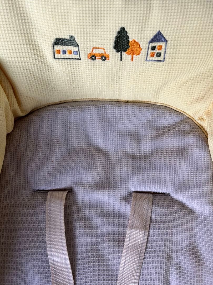 コンビ　電動　ハイローチェア　ネムリラ　オート　スウィング　combi