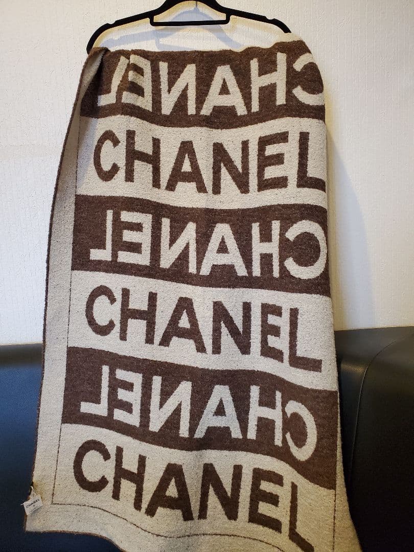 CHANEL ロゴマフラー ブラウンクリーム