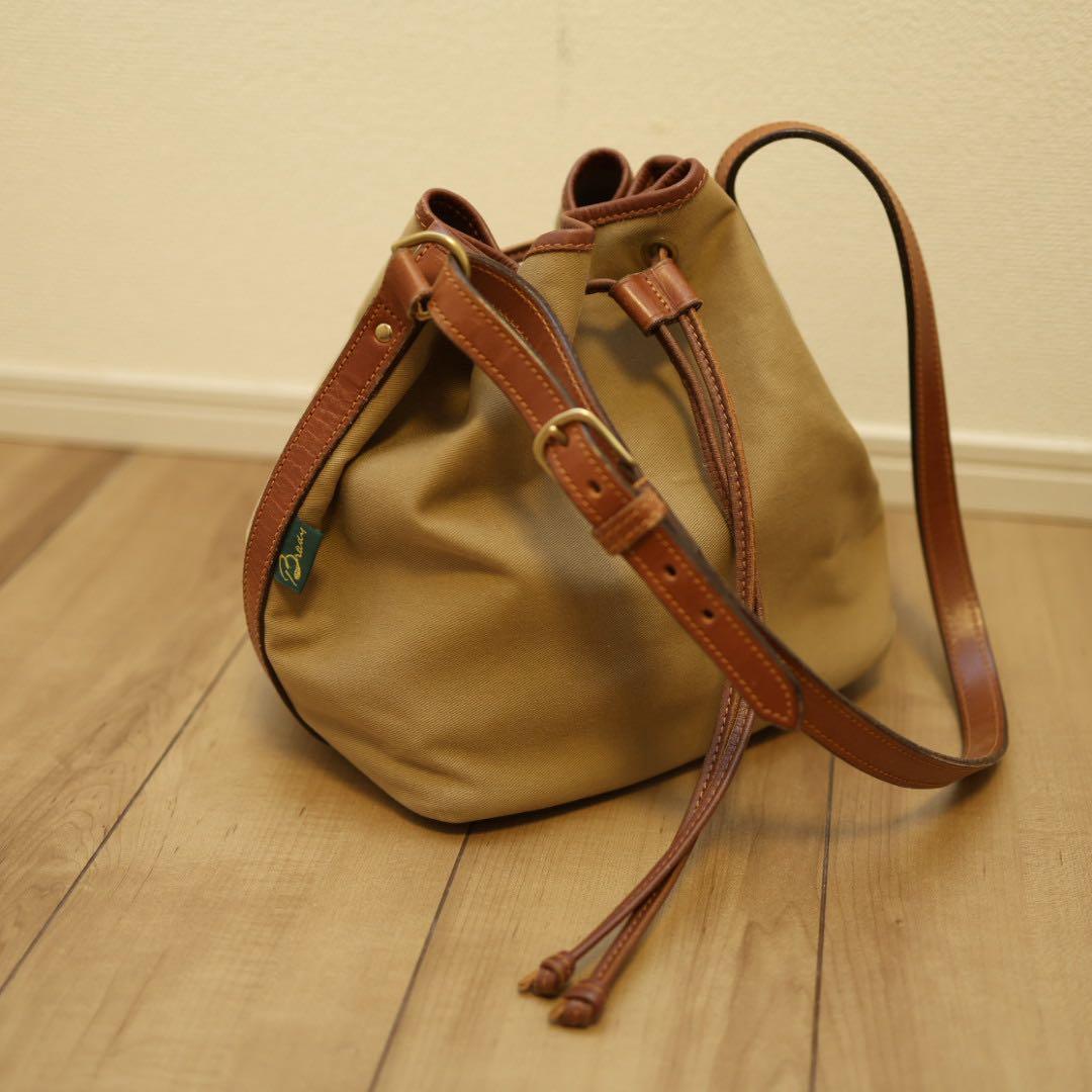 Brady　ブレディ　CALDER 　カルダー　巾着