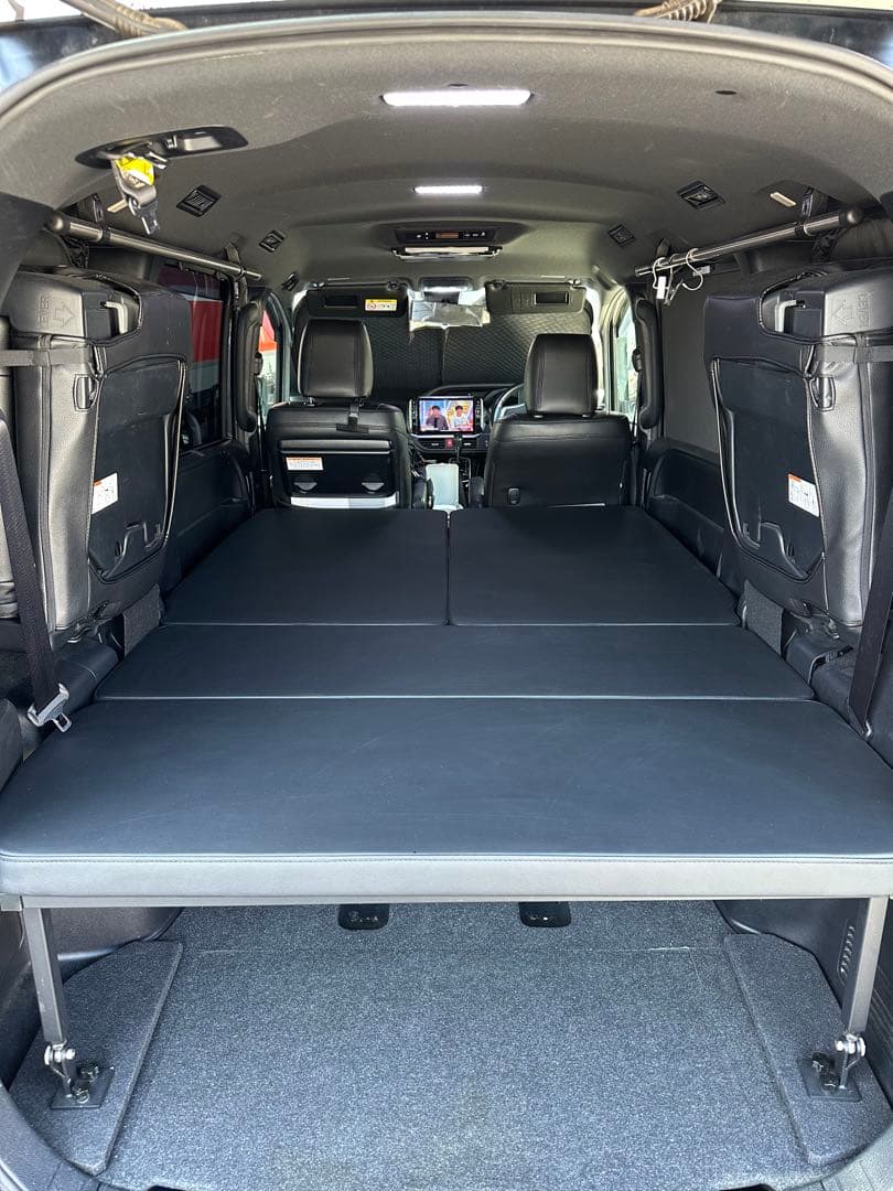 値引き　MGR m.flat VOXY NOAH 80系シリーズ フラットシート