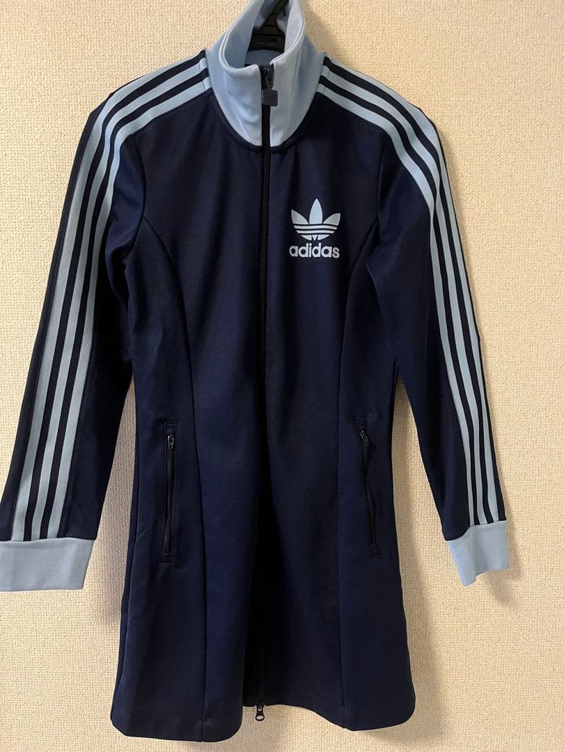 adidas スリーストライプ ワンピース