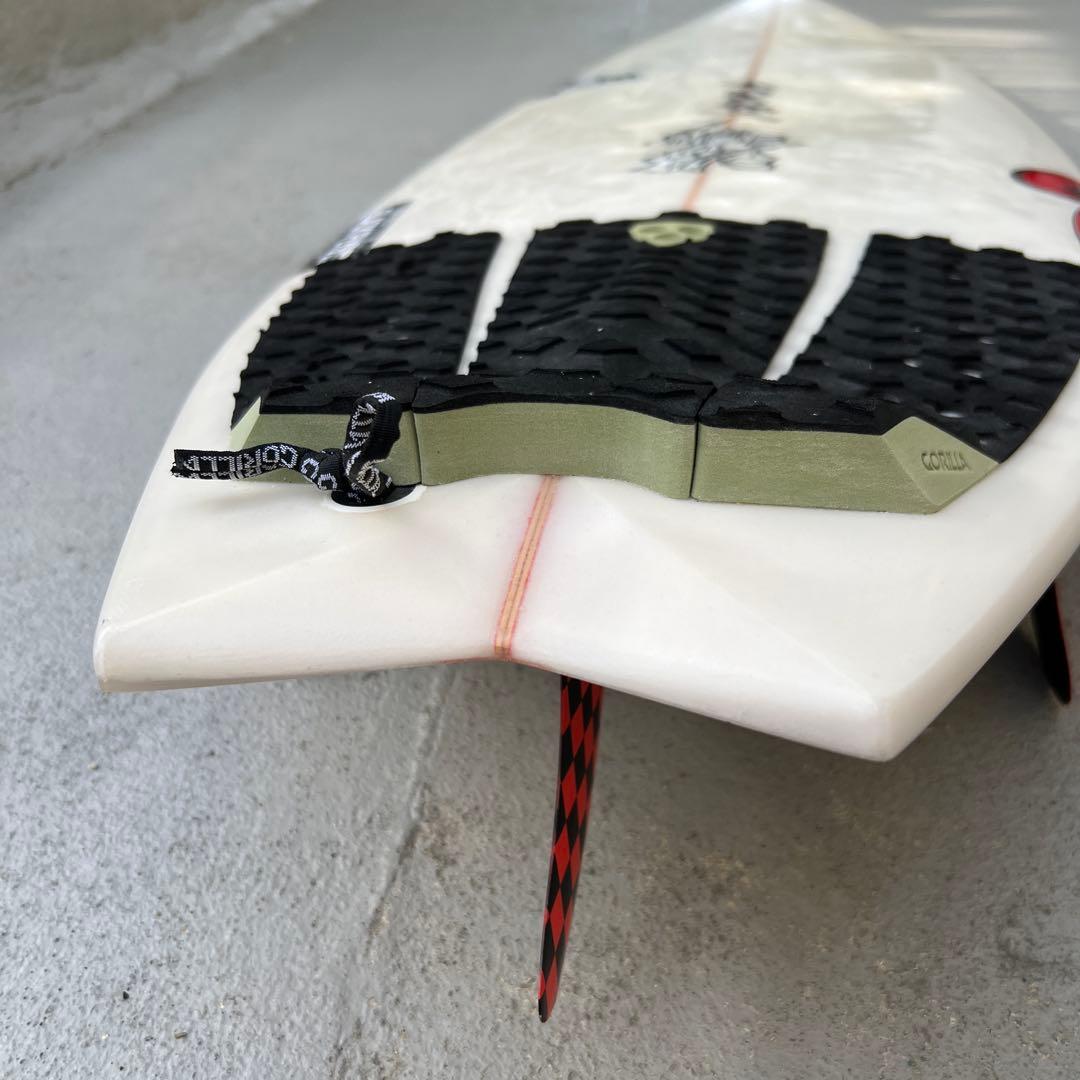 （フィン付き）ステイシーサーフボード　サーフボード　5.6 小波