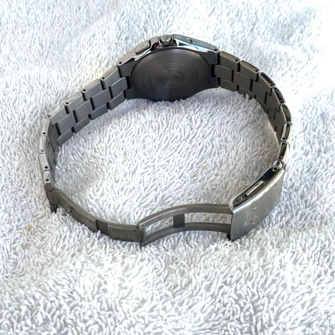 よよっと美品❣ATTESA❣H110白文字盤　チタン製　電波ソーラー　稼働