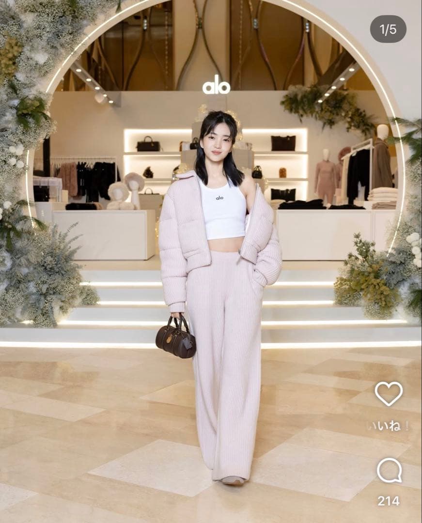 週末セール！alo ヨガウェア　3点黒SET 新品未使用タグ付き