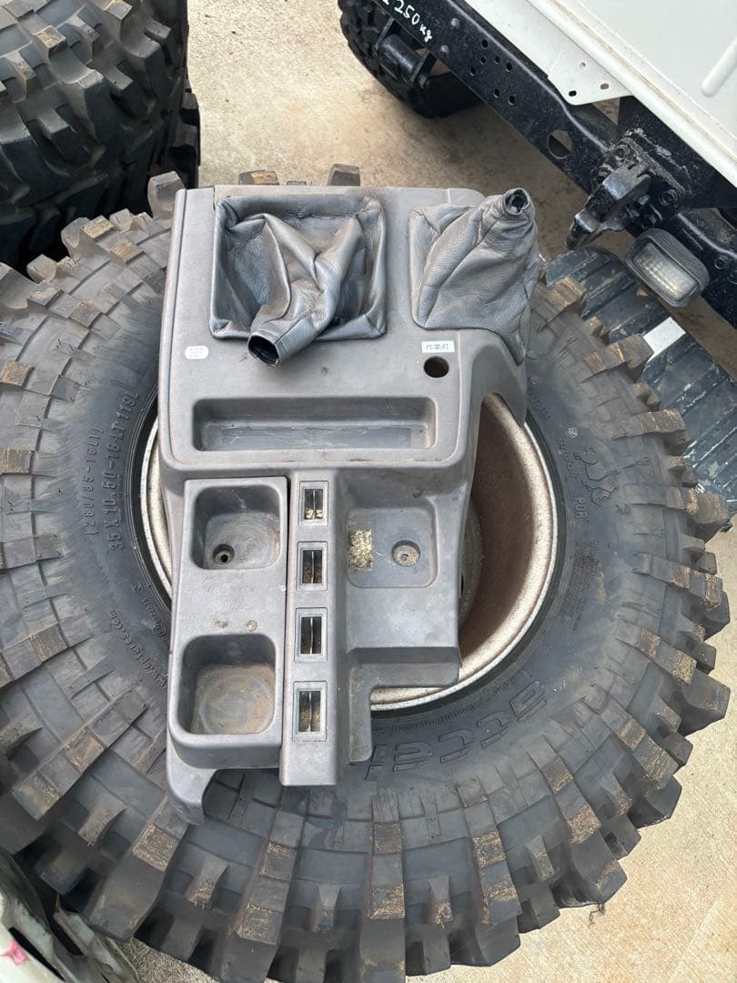 ランクル70 コンソール　内装