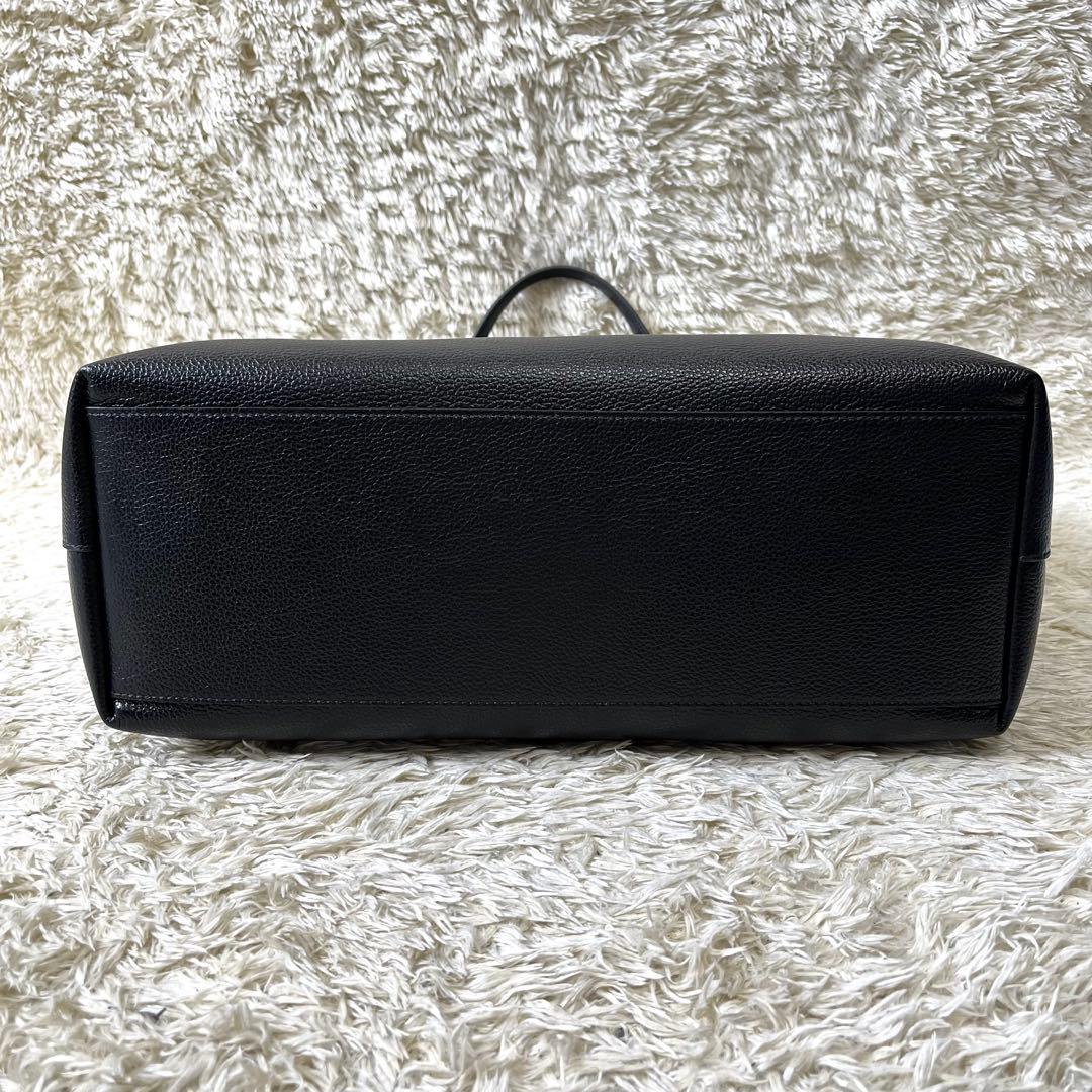 ジミーチュウ　トートバッグ　マーリ　レザー　黒　ブラック　肩掛け　ユニセックス