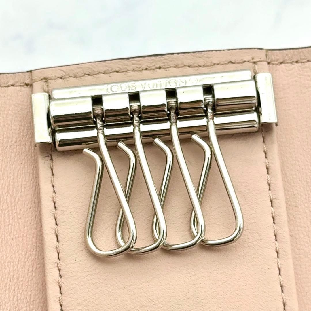 【最高級美品】ルイヴィトン マヒナ キーケース ミュルティクレ4 マグノリア
