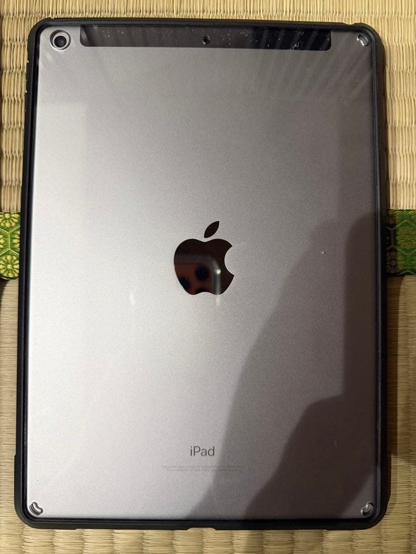 iPad Wi-Fi ＋ Cellular 32GB 2018年モデル