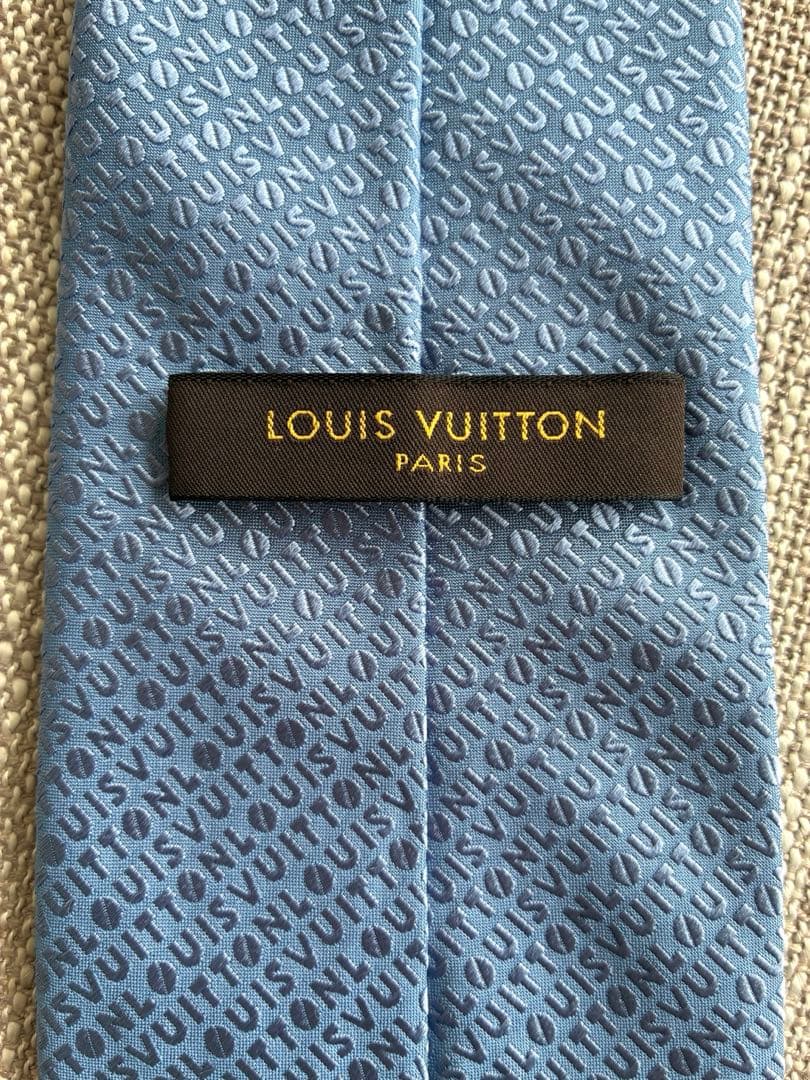美品 LOUIS VUITTON ルイヴィトン　ネクタイ
