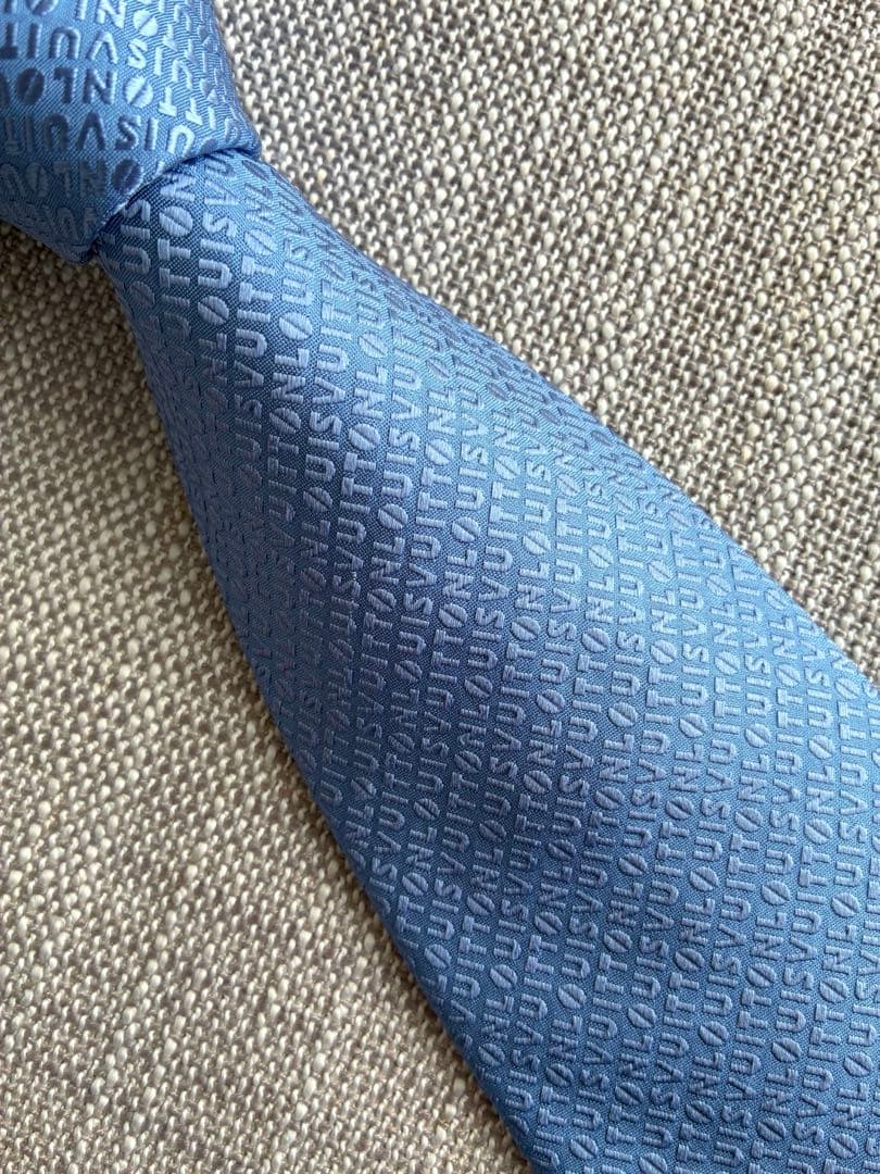 美品 LOUIS VUITTON ルイヴィトン　ネクタイ