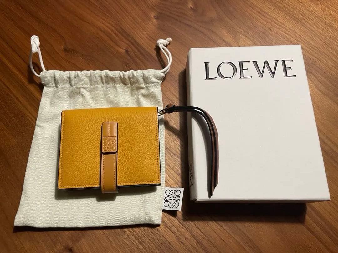 【美品】LOEWE コンパクト ジップ ウォレット