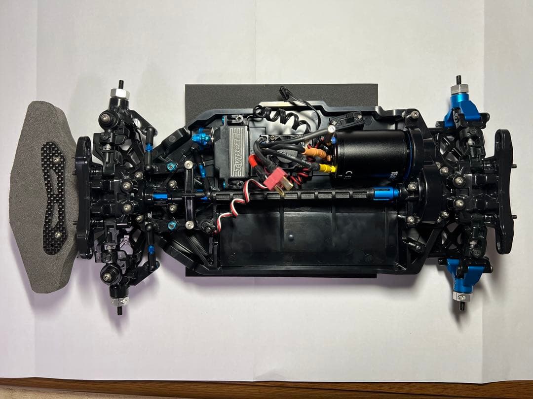 タミヤ　TT-02 完成車　メカ付きブラシレスモーター