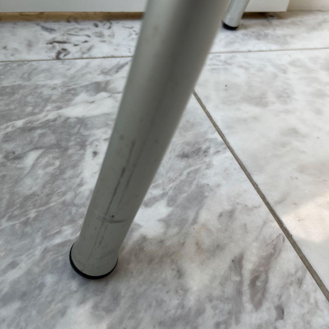 デパドヴァDePadova silver チェア ホワイト　カッシーナ購入