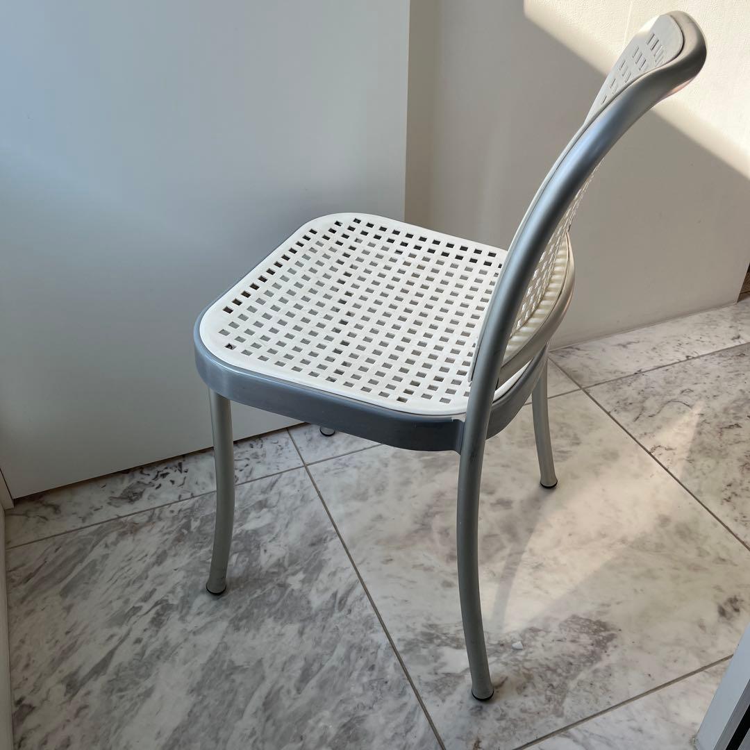 デパドヴァDePadova silver チェア ホワイト　カッシーナ購入