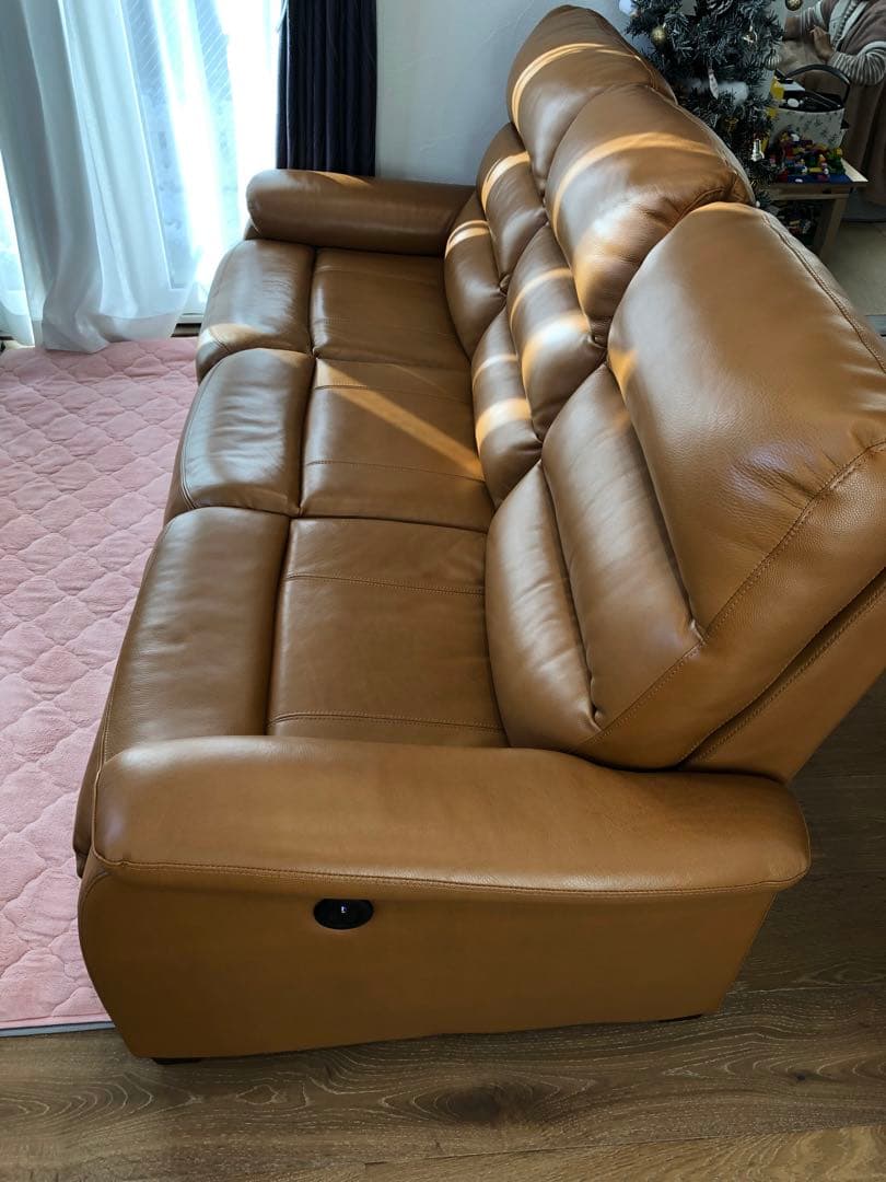 ニトリ3人掛けテーブル付き電動両側リクライニングソ ファNビリーバ