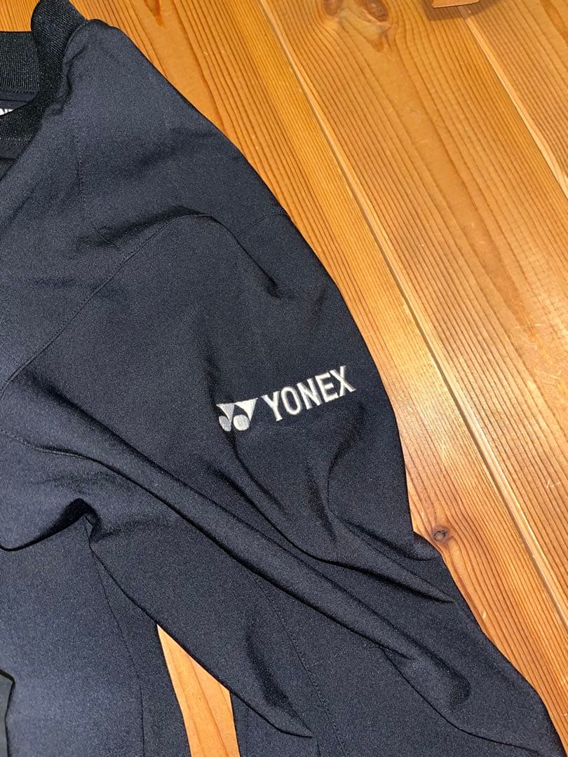 YONEX ブラック ウォームアップウェア