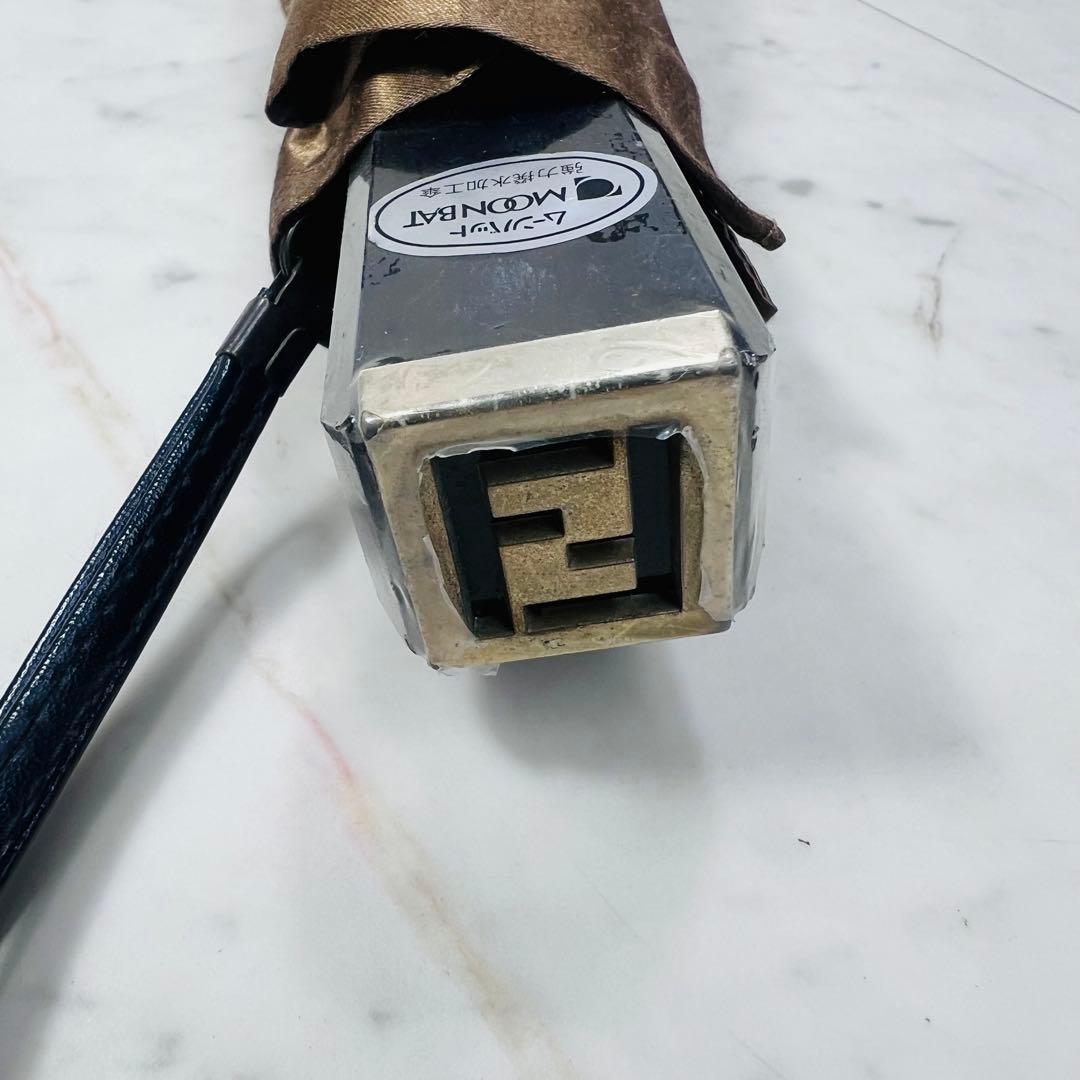 希少FENDI フェンディ 折りたたみ傘 ズッカ柄 ゴールド ムーンバット製