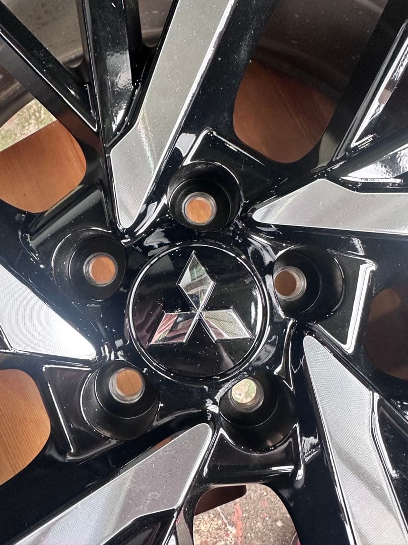 三菱　アウトランダーPHEV 純正20インチホイール 4本