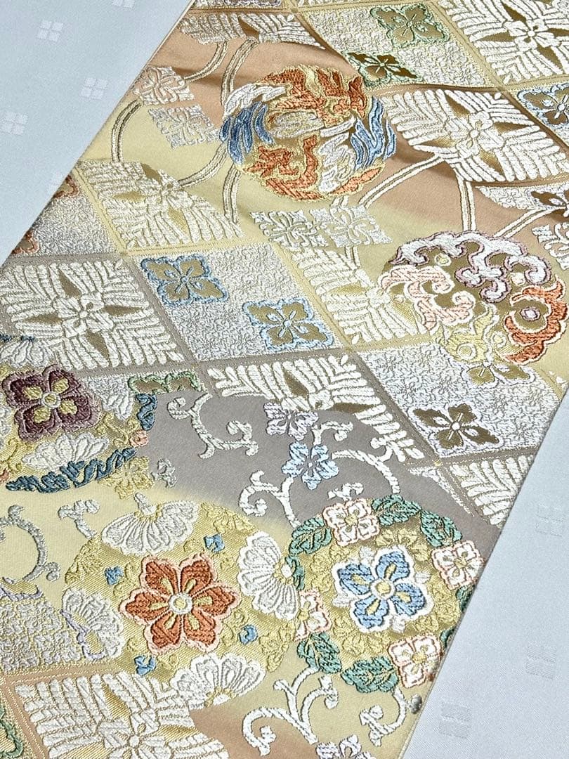 未使用品　和服帯　正絹　本唐織　吉祥文様　袋帯(六通) 帯封付