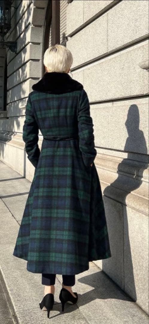 ジェンヌ　チェック柄ロングコート