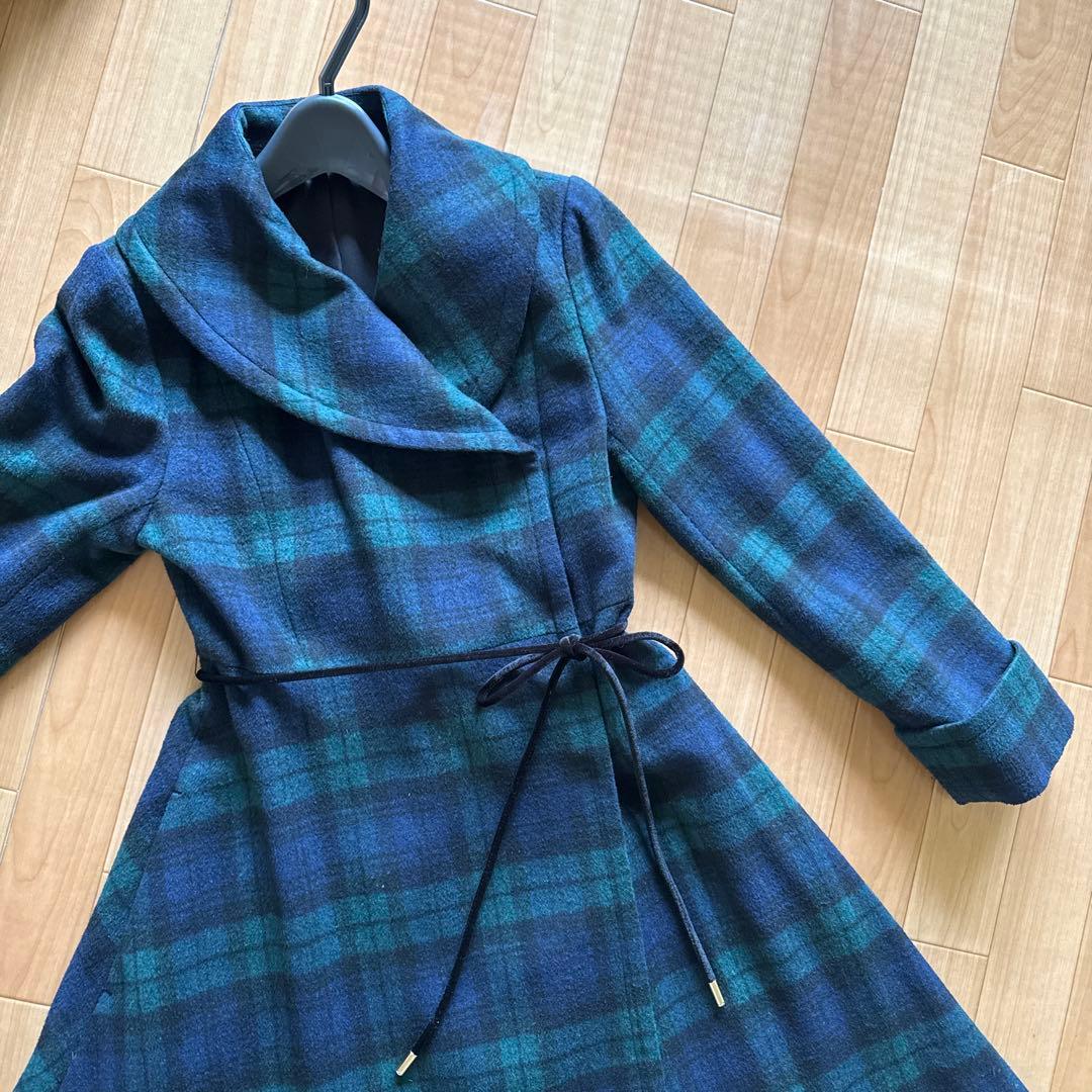 ジェンヌ　チェック柄ロングコート