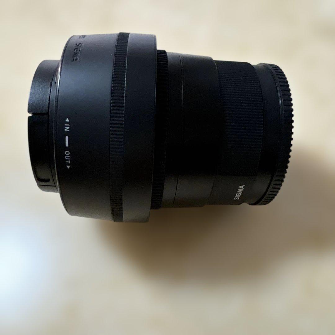 30mm f/1.4 単焦点レンズ