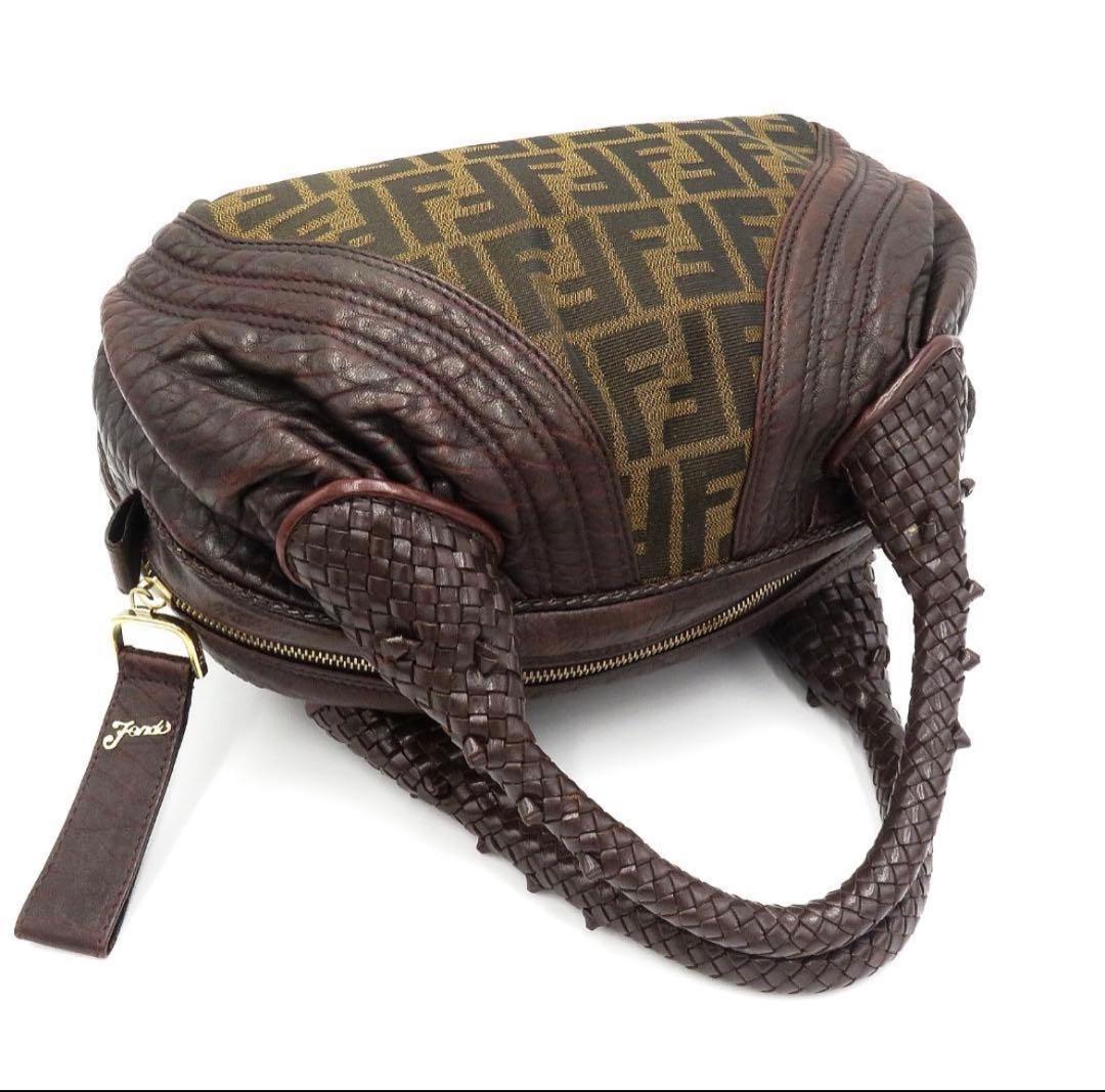 美品★FENDI★スパイバッグ★ズッカ柄ナッパレザー