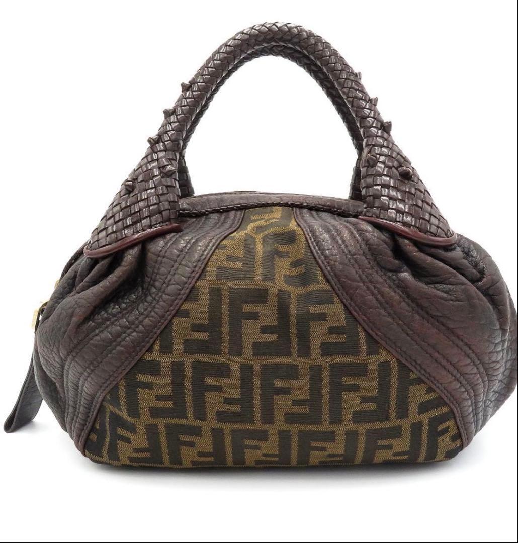 美品★FENDI★スパイバッグ★ズッカ柄ナッパレザー
