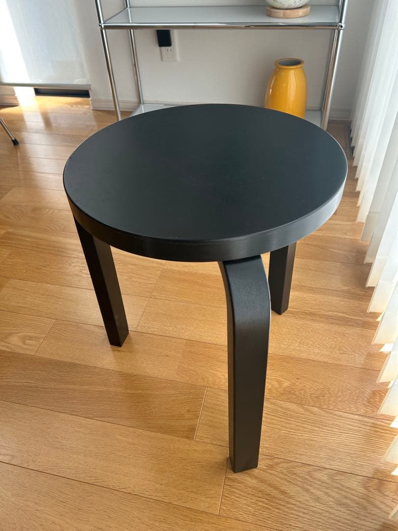 スツール 60オールブラック　ラッカー　アルテック　artek