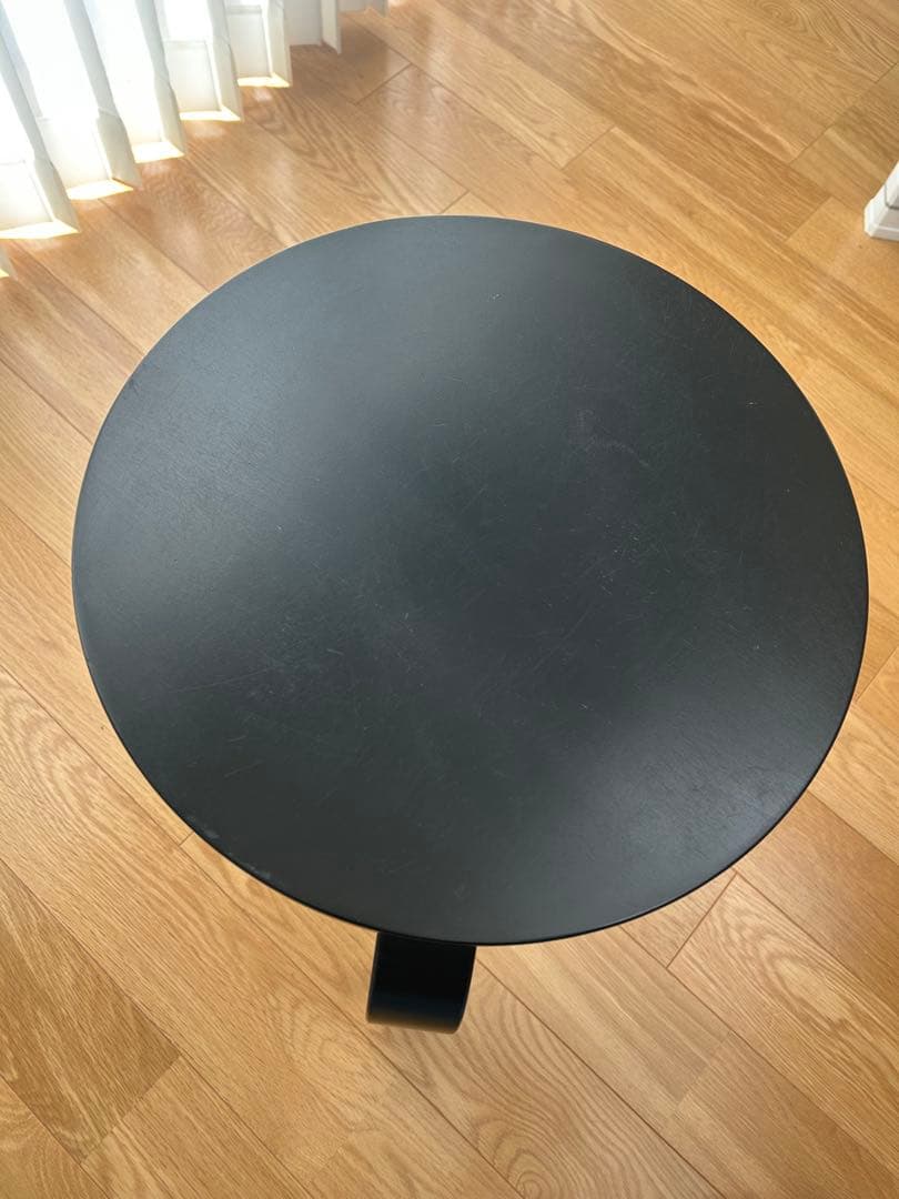 スツール 60オールブラック　ラッカー　アルテック　artek